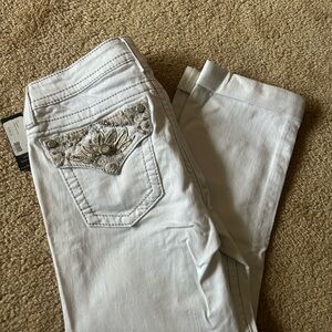 NWT Miss Me White Boyfriend Capri Jeans